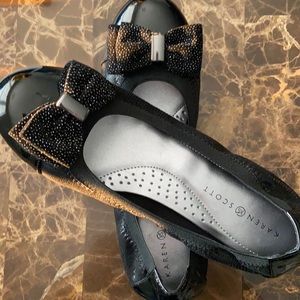 Brand New Karen Scott Rozetta Black Flats